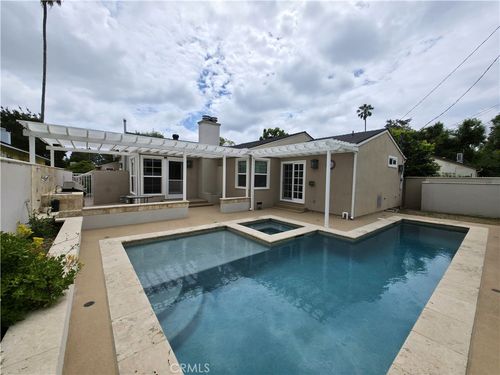 5339 Veloz Ave, Tarzana, CA, 91356-4127 | Card Image
