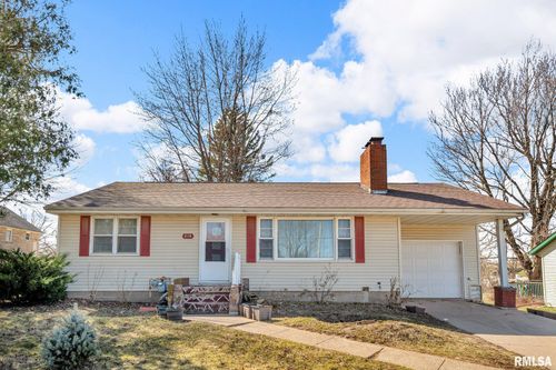 210 Western Ave, Maquoketa, IA, 52060-2625 | Card Image