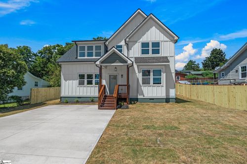 67 Dorsey Ave, Greenville, SC, 29611-5163 | Card Image