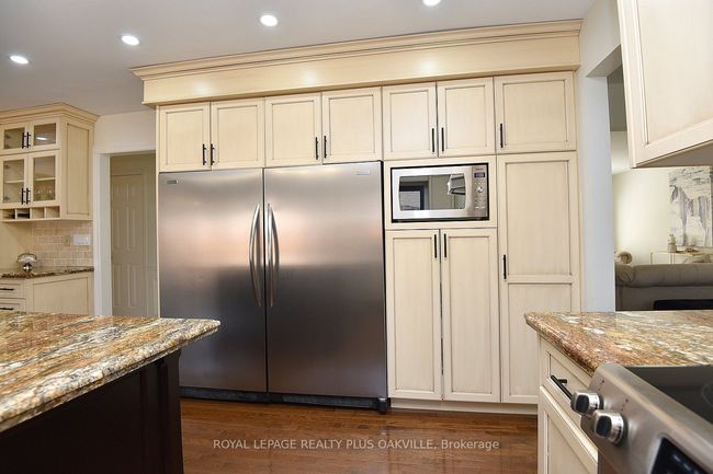 81 Jerome Park Dr, House other with 5 bedrooms, 4 bathrooms and 4 parking in Dundas ON | Image 22