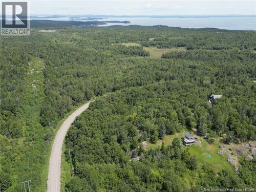 501 Fundy Dr, Wilsons Beach, NB, E5E1Y7 | Card Image