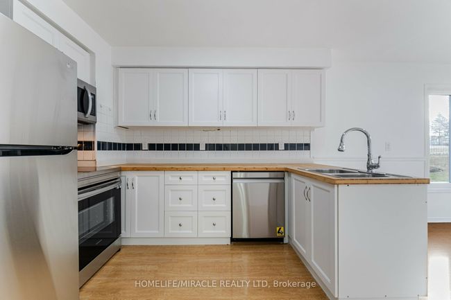 24 - 2 Huntingwood Ave, Condo with 4 bedrooms, 3 bathrooms and 2 parking in Dundas ON | Image 11