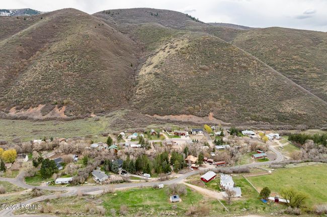 4611 S Cove Ln, Home with 3 bedrooms, 3 bathrooms and null parking in Daniel UT | Image 85