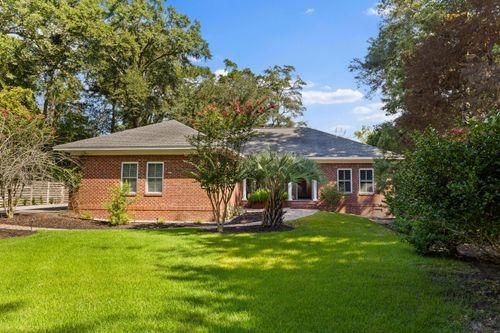 214 6th Ave, Mount Pleasant, SC, 29464-2808 | Card Image