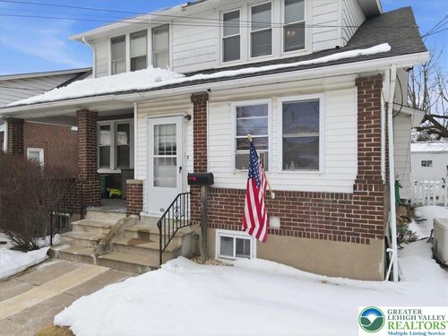 405 E Landis St, Coopersburg, PA, 18036-1521 | Card Image