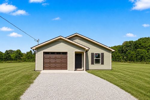 105 N B St, Hillsboro, TN, 37342-3646 | Card Image