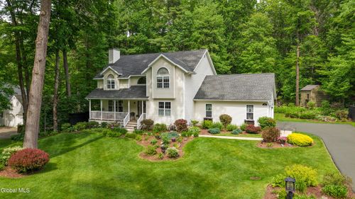 532 Acland Blvd, Ballston Spa, NY, 12020-3074 | Card Image