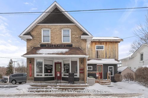 104 William St N, Lindsay, ON, K9V4A5 | Card Image