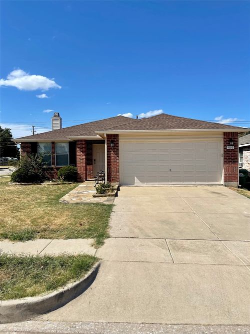 3501 Clydesdale Dr, Denton, TX, 76210-0298 | Card Image