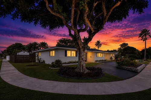 431 Se 5th Ave, Pompano Beach, FL, 33060-8027 | Card Image