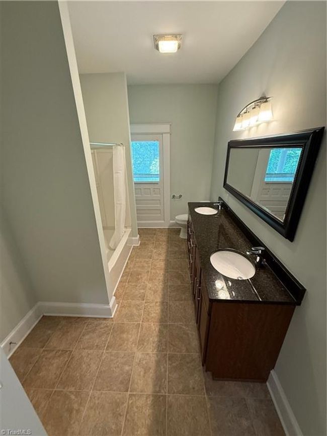 APT-3 - 235 W End Blvd, Home with 1 bedrooms, 1 bathrooms and null parking in Winston Salem NC | Image 16