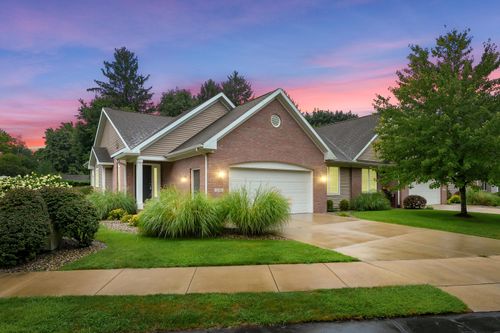 2064 Autumn Crest Ln, Kalamazoo, MI, 49008-4809 | Card Image