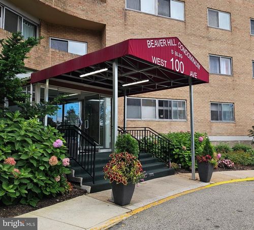 501s-100 West Ave, JENKINTOWN, PA, 19046-2625 | Card Image