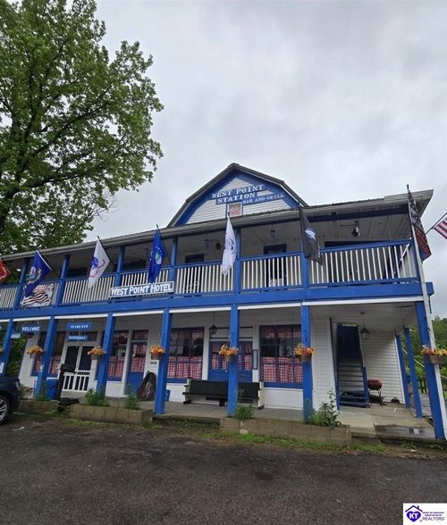 401 South St, West Point, KY, 40177-1353 | Card Image