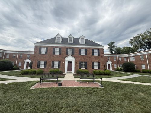 405-231 Chestnut St, Salem, VA, 24153-3673 | Card Image