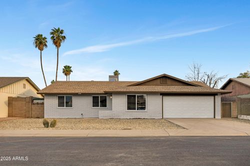 2123 E Radcliffe Dr, Tempe, AZ, 85283-2423 | Card Image