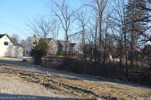 328 N Center St, Northville, MI, 48167-1259 | Card Image