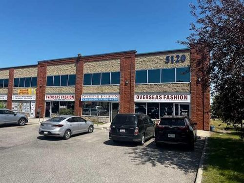 {{alt}} | Card Image