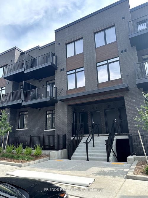 175-824 Woolwich St, Guelph, ON, N1H0E1 | Card Image