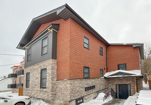 100 Cromwell Ave, Oshawa, ON, L1J4T6 | Card Image