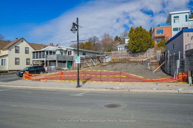 22 Bay St, Home with 0 bedrooms, 0 bathrooms and null parking in Parry Sound ON | Image 8