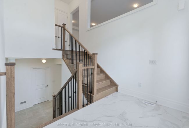 17 Swamp Sparrow Crt, House other with 4 bedrooms, 5 bathrooms and 2 parking in Caledon ON | Image 5