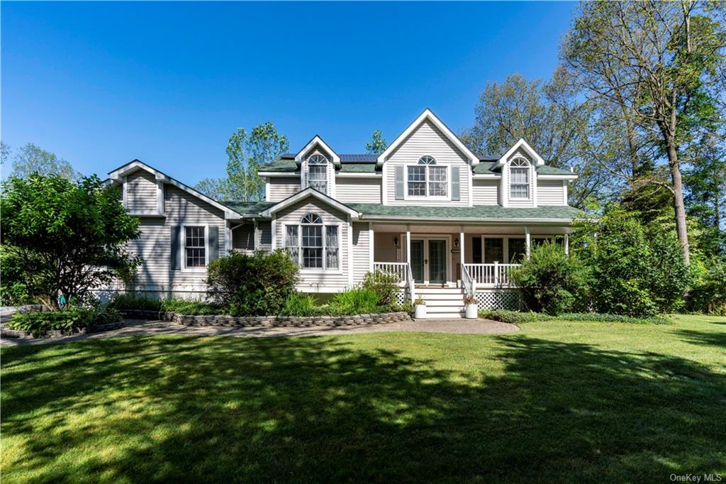 Dakota Dr, Hopewell Junction, NY 12533