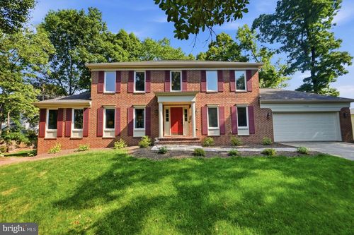13705 Springstone Ct, CLIFTON, VA, 20124-2365 | Card Image