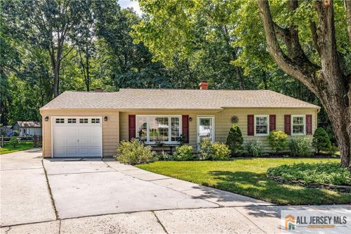 16 Eisenhower Court, Matawan, NJ, 07747 | Card Image