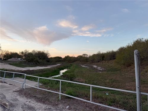 610 W Avenue I 1/2, Kingsville, TX, 78363 | Card Image