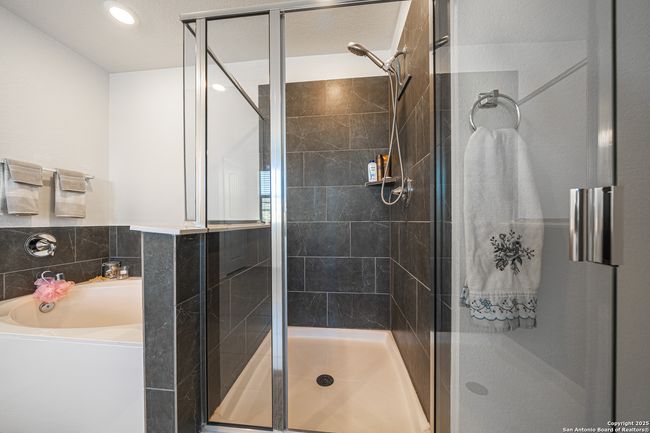 22411 Escalante Run, House other with 5 bedrooms, 3 bathrooms and null parking in San Antonio TX | Image 26