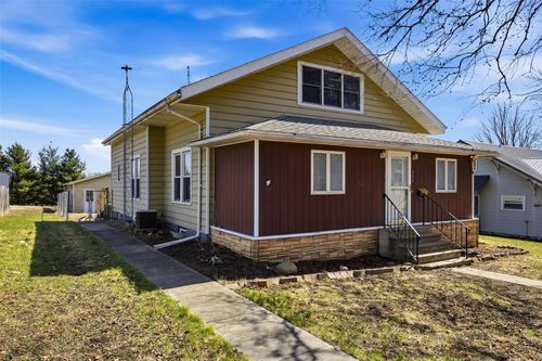 406 4th St, Deep River, IA, 52222-2503 | Card Image