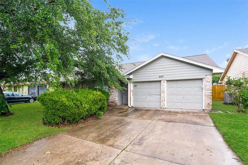 4419 Curly Oaks Dr, Houston, TX, 77053-1307 | Card Image