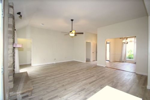 70 Country Forest Dr, Oakland, TN, 38060-4059 | Card Image