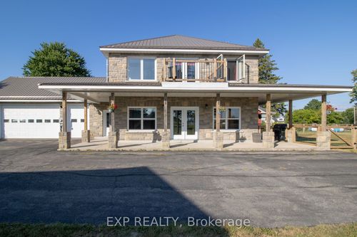 {{alt}} | Card Image