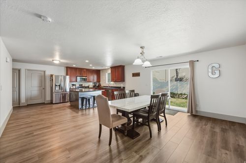 1252 520, Spanish Fork, UT, 84660-5533 | Card Image