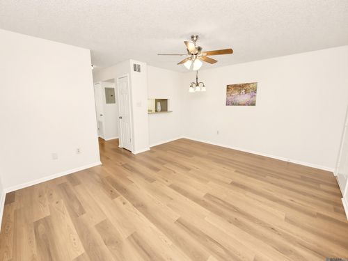 d-3-5212 Butter Creek Ln, Baton Rouge, LA, 70809 | Card Image