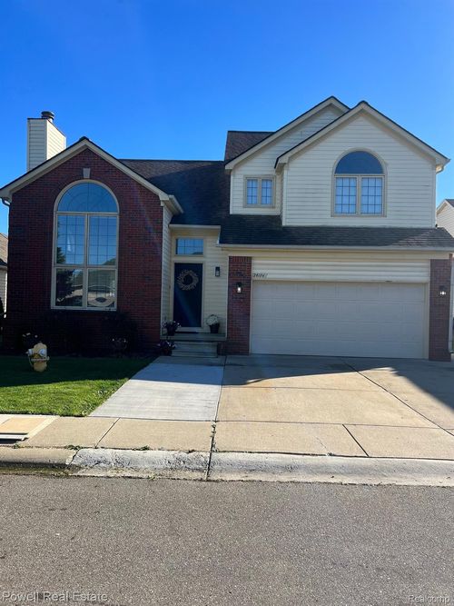 26174 Rosebriar Dr, Chesterfield, MI, 48051-2892 | Card Image