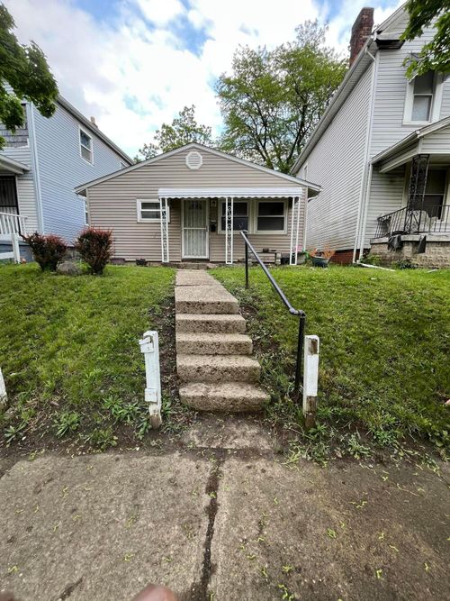 1104 Sidney St, Columbus, OH, 43201-2952 | Card Image