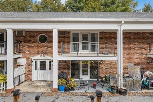 apt-62-100 Kennedy Dr, South Burlington, VT, 05403-7263 | Card Image