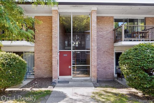 203-1237 Island Dr, Ann Arbor, MI, 48105-2063 | Card Image