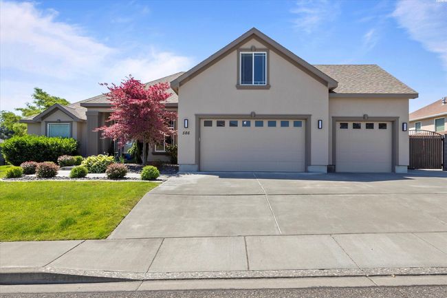 586 Lodi Loop, Home with 4 bedrooms, 3 bathrooms and null parking in Richland WA | Image 44