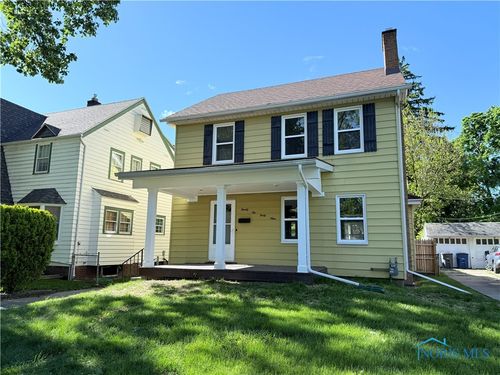 2249 Castlewood Dr, Toledo, OH, 43613-3903 | Card Image