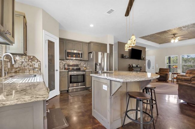 210 Shoreline Dr, House other with 2 bedrooms, 2 bathrooms and 2 parking in Brookeland TX | Image 15