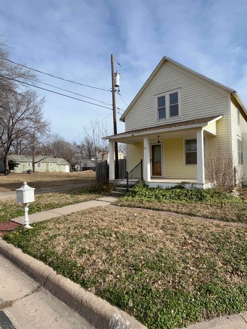 1112 N Poplar St, Newton, KS, 67114-1963 | Card Image