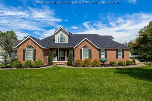 395 Oakwood Rd, Culloden, WV, 25510-7594 | Card Image