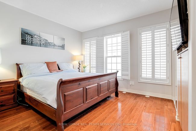 12 - 1968 Bloor St W, House attached with 3 bedrooms, 3 bathrooms and null parking in Toronto ON | Image 17