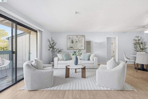 2523 Copa Del Oro Dr, Union City, CA, 94587-3182 | Card Image