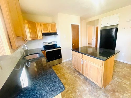 apt-2-42 June St, Worcester, MA, 01602-2668 | Card Image