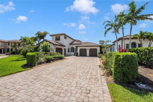 2343 Traditions Ct, NAPLES, FL, 34105-3087 | Card Image